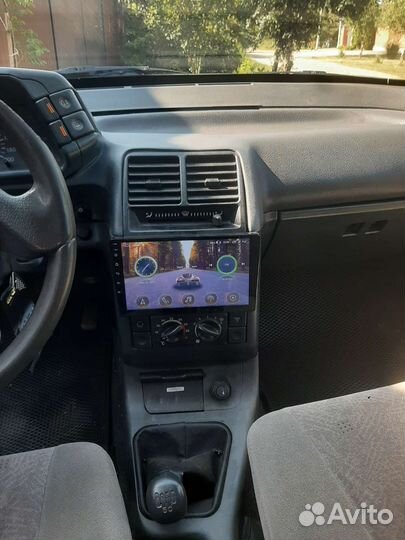 Магнитола универсальная android 2гб *32гб