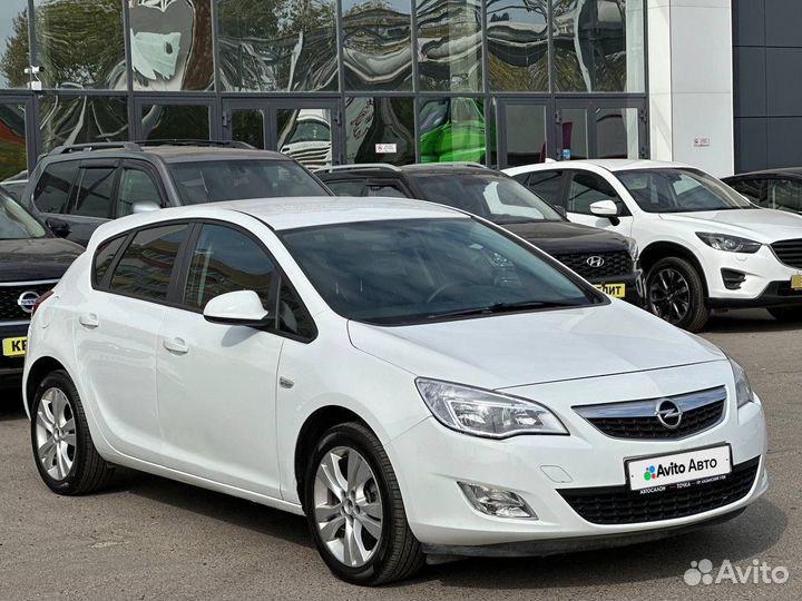 Opel Astra 1.4 МТ, 2011, 154 805 км