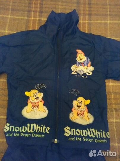 Костюм спортивный