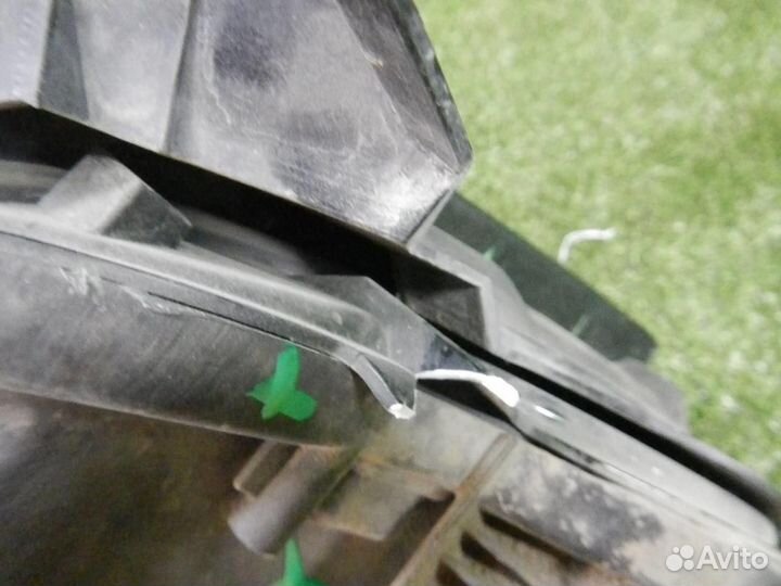 Фара левая Mercedes-Benz E-Class