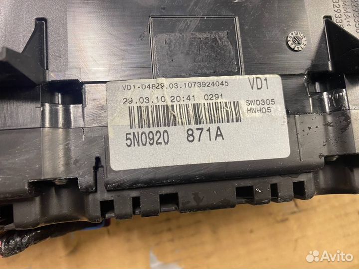 Панель приборов Volkswagen