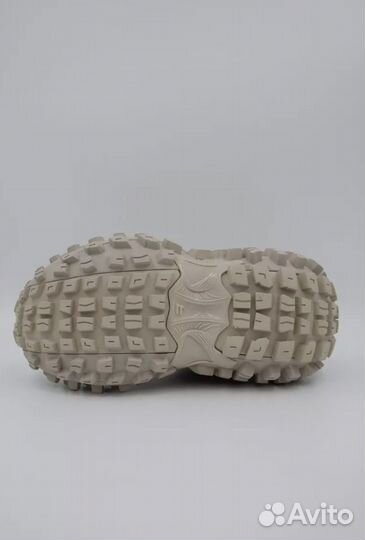 Кроссовки Balenciaga Defender 