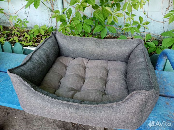 Лежанка для кошек и собак