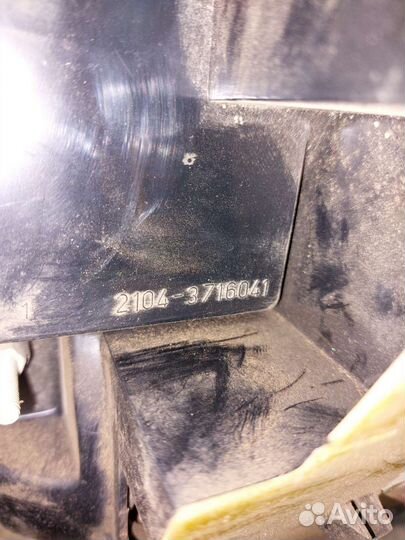 Задний левый фонарь на ваз 2104