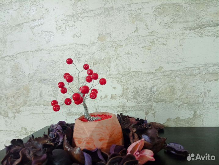 Дерево из бусин