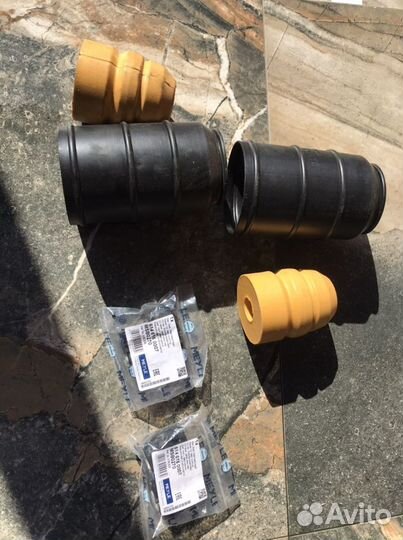 Стойка амортизатора