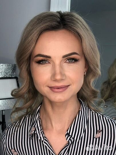 Визажист Бровист Стилист