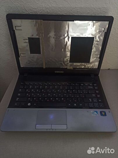 Samsung np300e4a