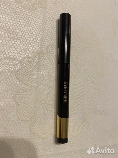 Подводка жидкая черная