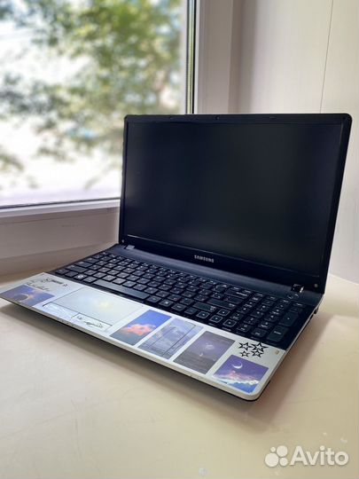 Ноутбук samsung Np300E5A
