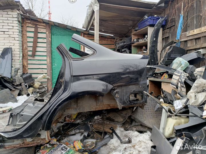 Задняя часть авто Форд фокус 2