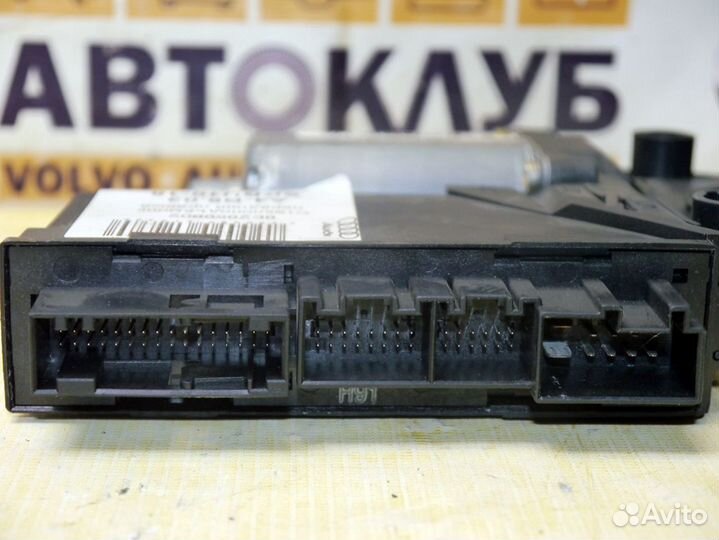 Моторчик стеклоподъемника перед.правый Ауди A4B6 2