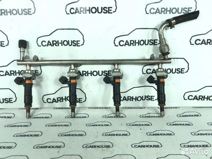 Рампа с форсунками Opel Astra H Z18XER