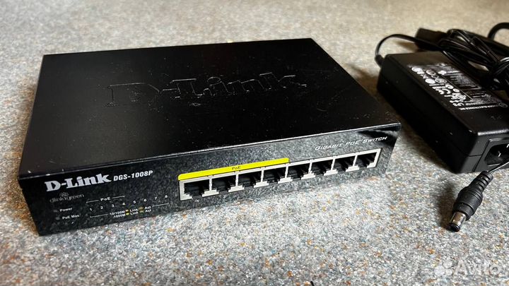Свитч D-link DGS-1008P