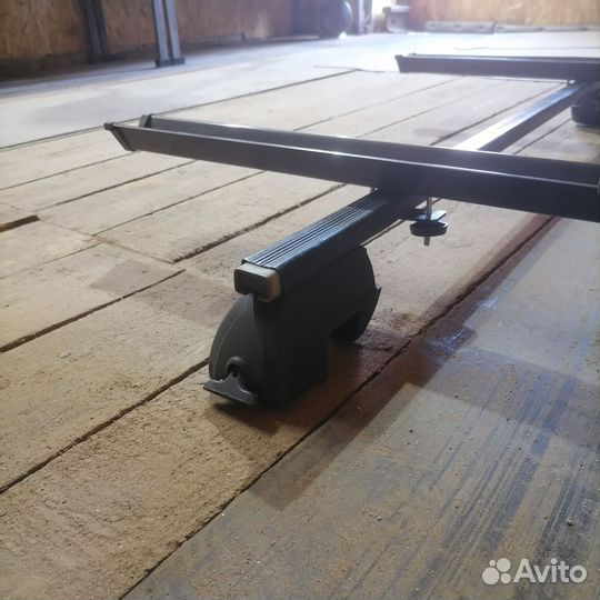 Релинги на крышу универсальные