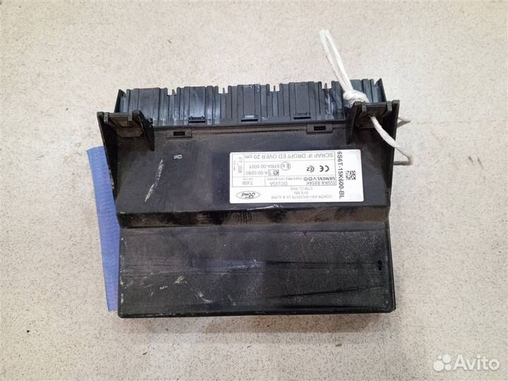 Блок управления центральным замком Ford Fusion 20