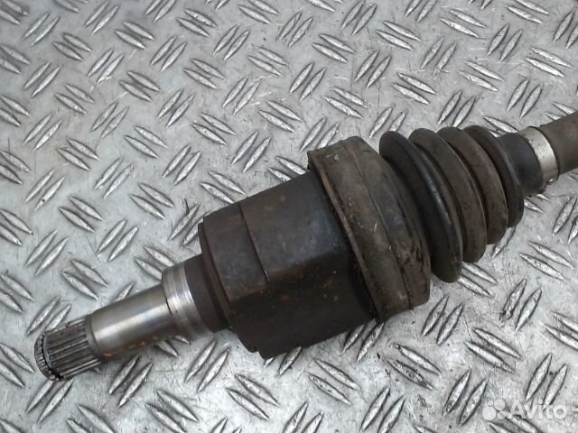 Полуось передняя левая (приводной вал, шрус), Chry
