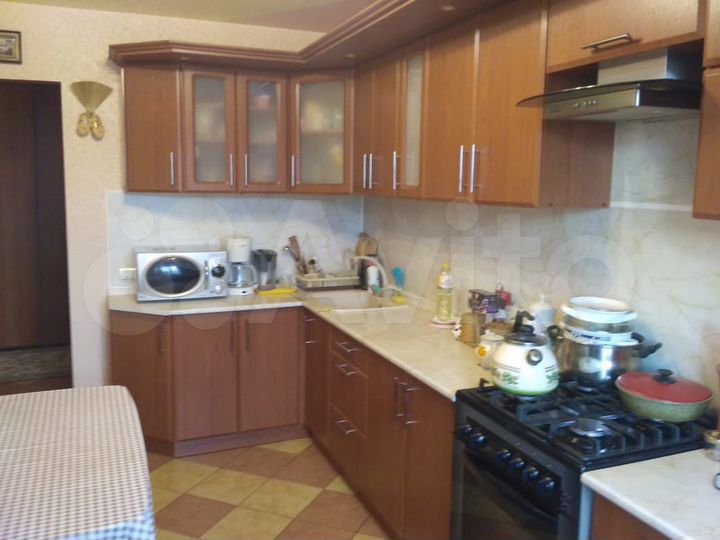 2-к. квартира, 58 м², 4/9 эт.