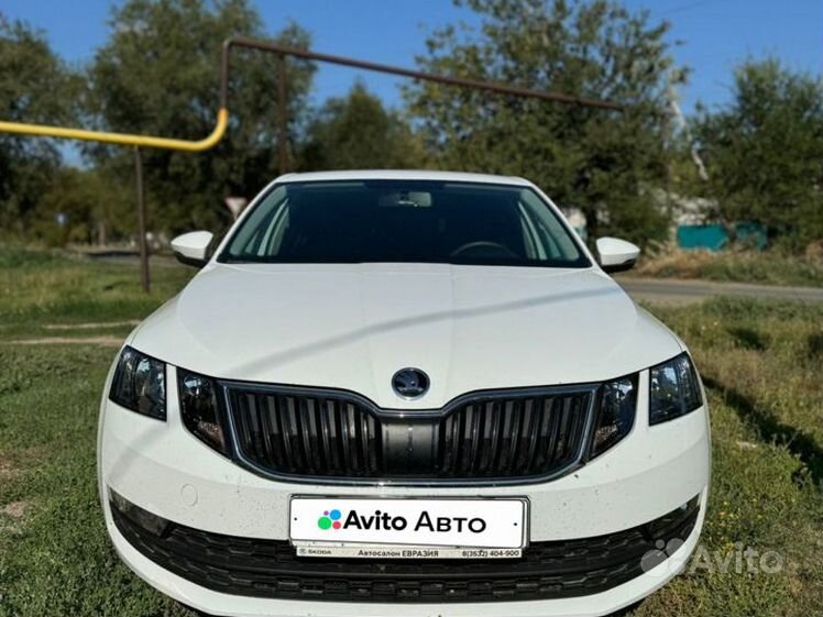 Новая Skoda Octavia: взгляд в салон