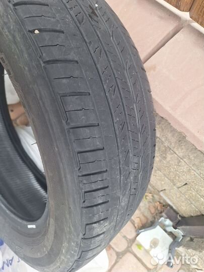 Bridgestone Dueler H/T 215/60 R17 96H