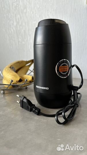 Кофемолка электрическая Redmond RCG-1610 черная