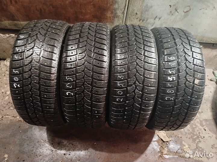 Tigar Sigura Stud 205/55 R16 94T