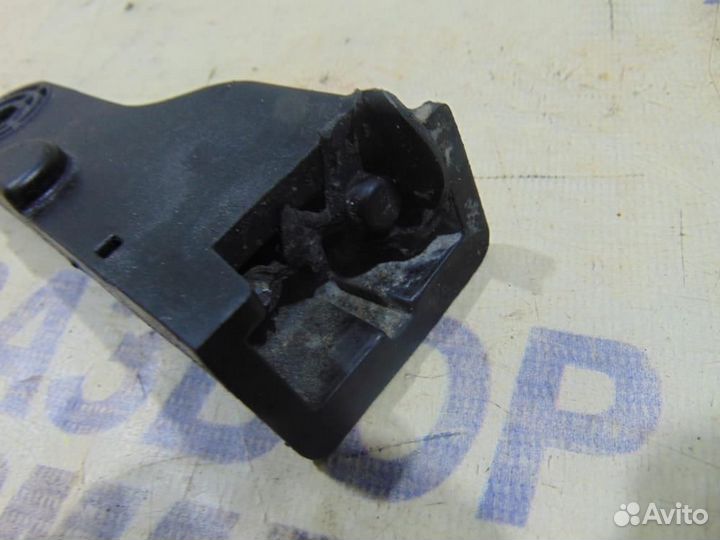 Кронштейн фар левый для Hyundai Solaris 1 2010-20