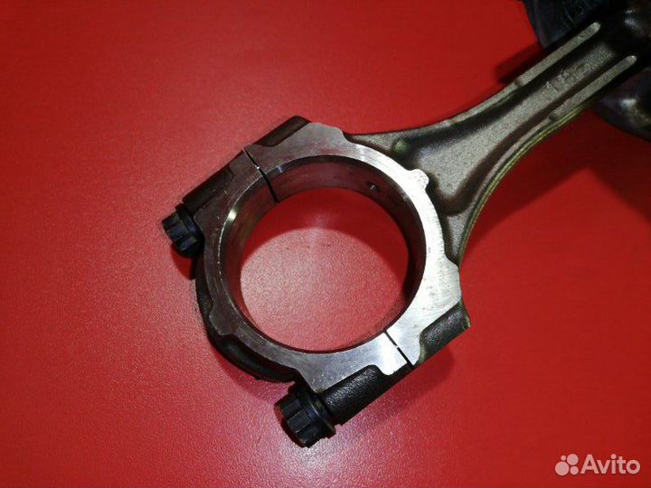 Поршень с шатуном Toyota Lite Ace KM70 7K-E