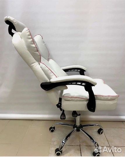 Кресло руководителя с подголовником
