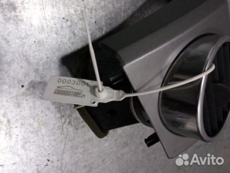 Панель торпеды с дефлектором правая Дискавери 3