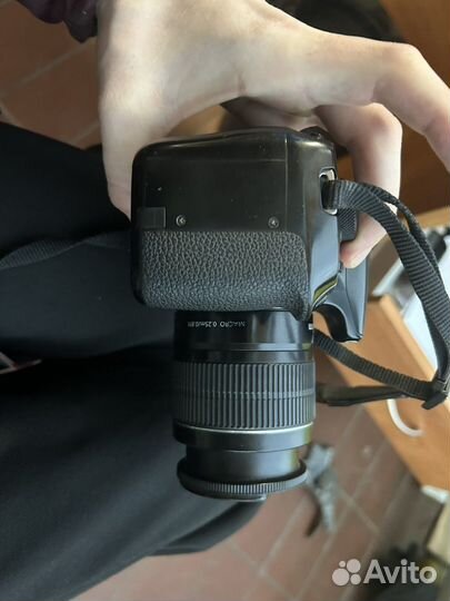 Зеркальный фотоаппарат canon 1300d