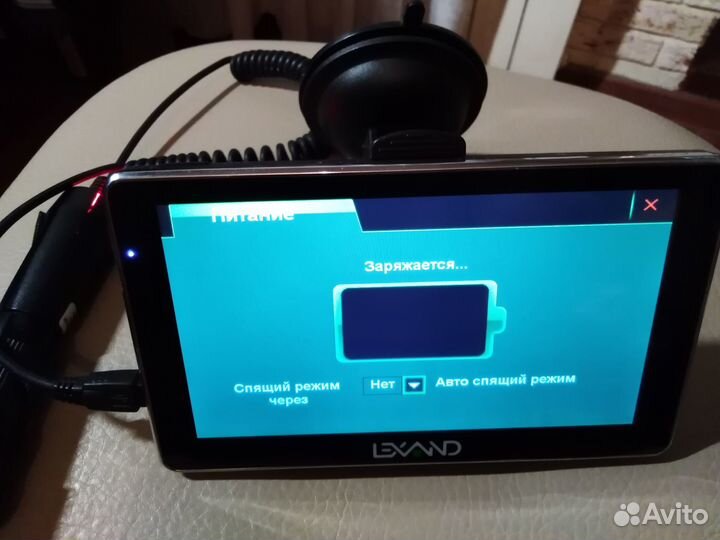 GPS навигатор lexand ST-610 HD