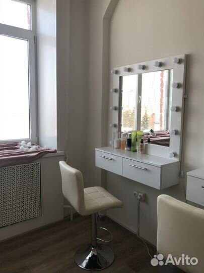 Мебель для салона красоты бу