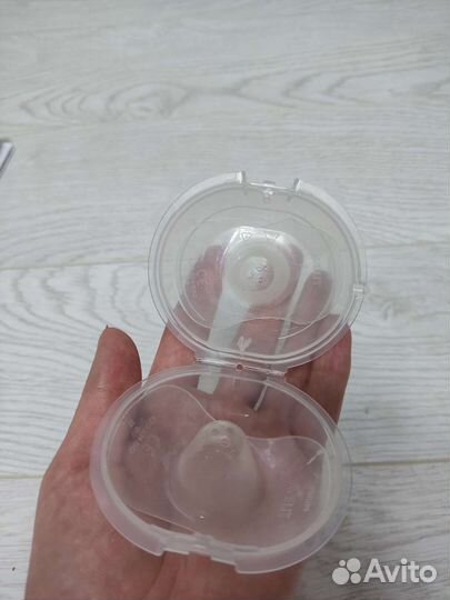 Накладки на грудь avent