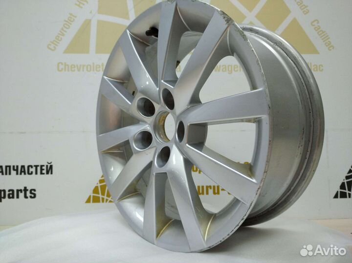 Диск литой R15 Skoda Rapid