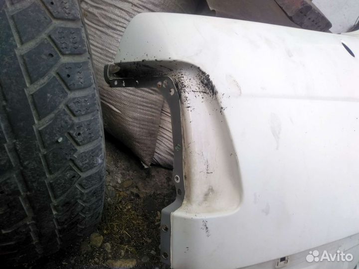 Nissan bluebird крыло