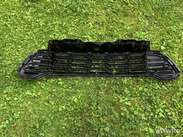 Решетка радиатора Mini Countryman