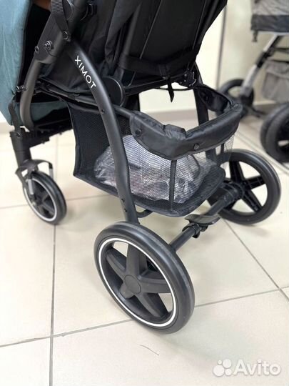 Прогулочная коляска новая