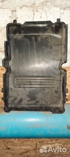 Крышка акб Mazda Mazda 3
