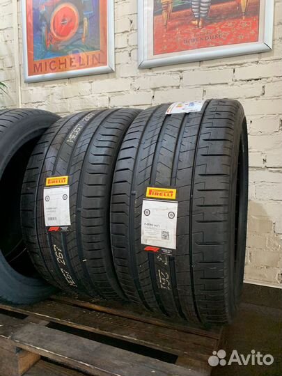 Pirelli P Zero Sports CAR 295/35 R21 и 315/30 R22 107Y