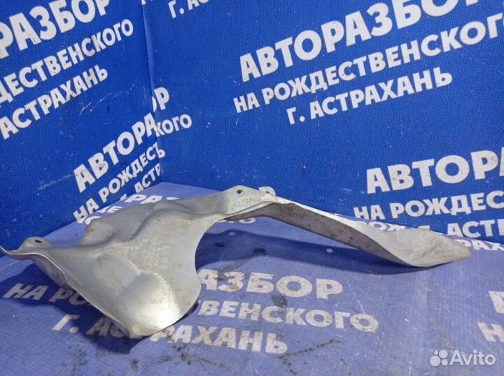 Тепловой экран Bmw E60 седан 2004