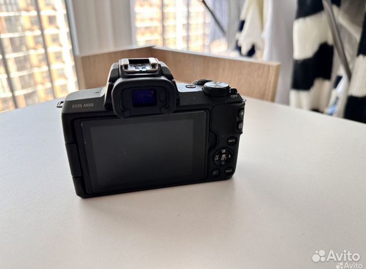 Фотоаппарат canon m50