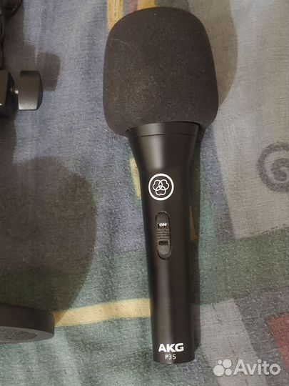 AKG P3S
