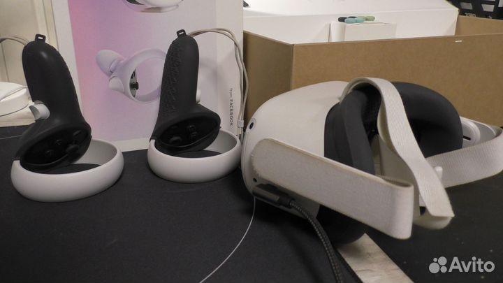 Oculus Quest 2 64GB + Комплект аксессуаров