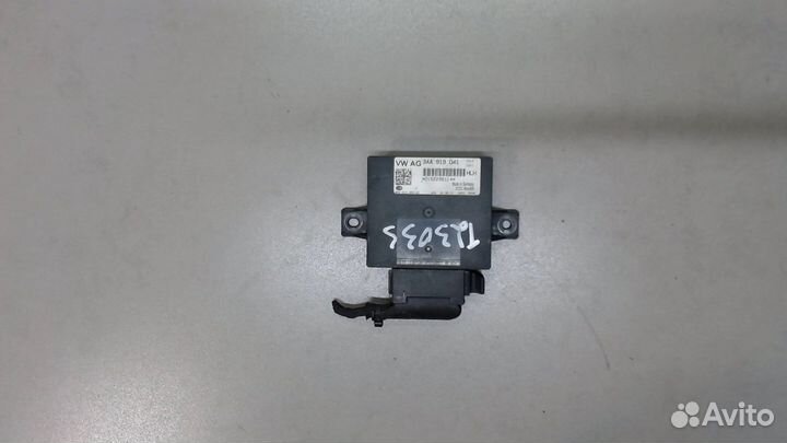 Блок управления акб Volkswagen Golf 6, 2011