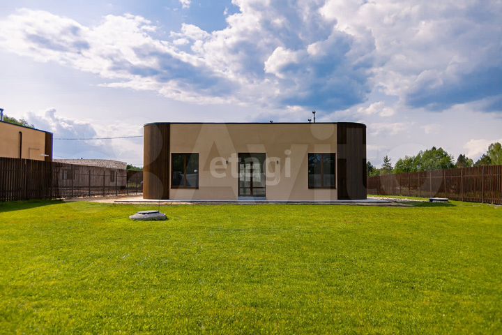 Коттедж 115 м² на участке 10 сот.