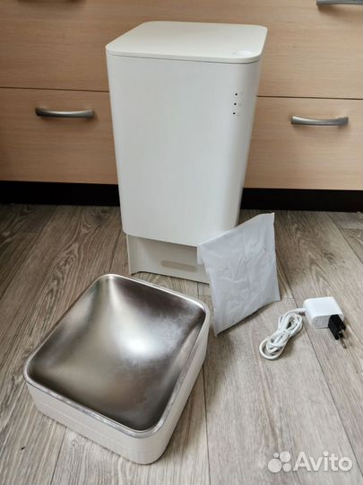 Автокормушка для собак/кошек Xiaomi