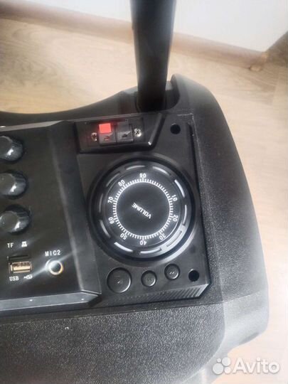 Новая Блютуз колонка брак