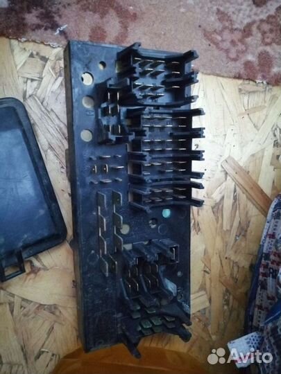 Блок предохранителей