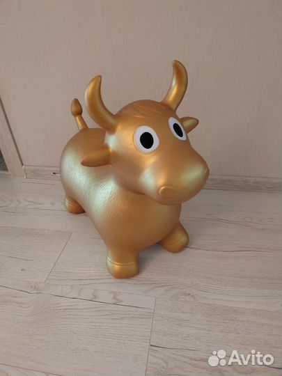 Попрыгун Золотой Бык